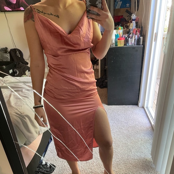 Pink Dress - Picture 3 of 3